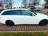Gebraucht Mercedes 220 170 PS (125 kW) 2008 Weiß Kombi