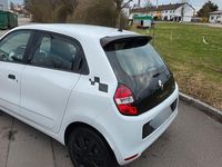 Gebraucht Renault Twingo 69 PS (50 kW) 2016 Weiß Kleinwagen
