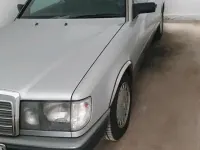 Gebraucht Mercedes E300 179 PS (131 kW) 1989 Silber Coupé