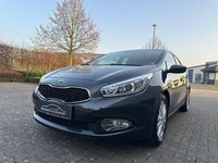 Gebraucht Kia Ceed 99 PS (72 kW) 2015 Grau Kleinwagen