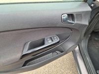 Usata Opel Corsa Selection 86 CV (63 kW) 2014 Grigio Berlina
