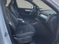 Neu Volvo XC40 Plus 163 PS (119 kW) 2025 Crystal weiß perleffekt SUV