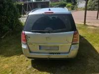 Gebraucht Opel Zafira 105 PS (77 kW) 2005 Silber Van / Kleinbus