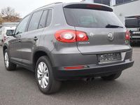 Gebraucht VW Tiguan Team 140 PS (102 kW) 2011 Pepper grey SUV