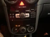 Gebraucht Opel Corsa 75 PS (55 kW) 2010 Silber Kleinwagen