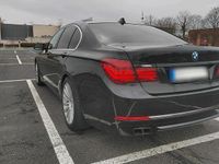 Second-hand BMW 740 313 CP (230 kW) 2013 Negru Berlinǎ