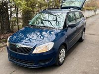Gebraucht Skoda Fabia 70 PS (51 kW) 2012 Blau Kombi