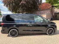 Neu VW Multivan Style 150 PS (110 kW) 2025 Deep black perleffekt Van / Kleinbus