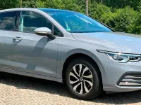 Gebraucht VW Golf VIII Life 130 PS (95 kW) 2021 Grau Limousine