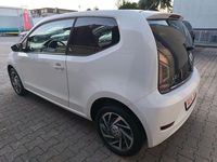 Gebraucht VW up! Sound 90 PS (66 kW) 2017 Weiß Kleinwagen