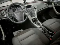 Gebraucht Opel Astra Innovation 140 PS (102 kW) 2010 Schwarz Limousine
