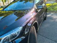 Gebraucht Mercedes GLA220 176 PS (129 kW) 2015 Violet SUV