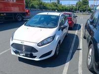 Gebraucht Ford Fiesta 60 PS (44 kW) 2015 Weiß Limousine