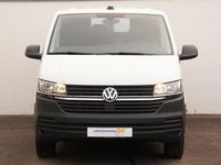 Gebraucht VW Transporter 150 PS (110 kW) 2024 Weiß Van
