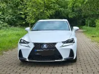 Gebraucht Lexus IS300h 181 PS (133 kW) 2020 Weiß Limousine