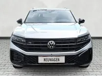 Neu VW Touareg R-line 286 PS (210 kW) 2026 Oyster silver metallic SUV