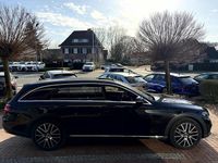 Gebraucht Mercedes E400 330 PS (242 kW) 2023 Schwarz
