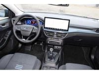 Gebraucht Ford Focus 125 PS (91 kW) 2023 Chromablaumetallic (metallic) Kombi