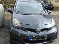 Gebraucht Toyota Aygo 68 PS (50 kW) 2010 Grau Kleinwagen