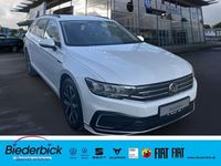 Gebraucht VW Passat 156 PS (114 kW) 2022 Oryxweiß perlmutteffekt (metallic) Kombi