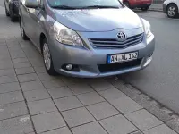 Gebraucht Toyota Verso 126 PS (92 kW) 2010 Blau Van / Kleinbus