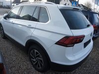 gebraucht VW Tiguan Join LED Panorama AHK Alu