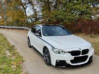 Gebraucht BMW 330 M Sport 258 PS (189 kW) 2015 Weiß Limousine