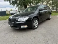 Gebraucht Skoda Superb Ambition 140 PS (102 kW) 2011 Schwarzmagic perleffekt Kombi