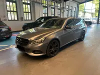 Używany Mercedes E220 AMG 170 KM (125 kW) 2015 Szary Kombi