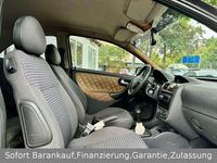 Usata Opel Corsa 75 CV (55 kW) 2002 Nero Utilitaria