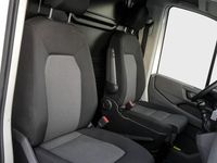 Gebraucht VW Crafter 140 PS (102 kW) 2021 Weiss Van
