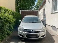 Second-hand Opel Astra 116 CP (85 kW) 2009 Gri Break