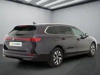 Gebraucht VW Passat 150 PS (110 kW) 2025 Schwarz Kombi