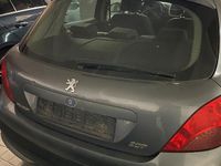 Gebraucht Peugeot 207 95 PS (69 kW) 2008 Kleinwagen