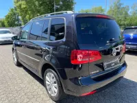 Gebraucht VW Touran Highline 105 PS (77 kW) 2012 Schwarz Van / Kleinbus