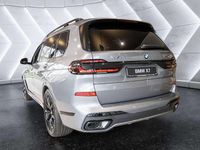 Neu BMW X7 M Sport 352 PS (258 kW) 2026 Grau SUV