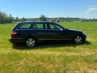 Usado Mercedes E220 170 CV (125 kW) 2011 Negro Familiar