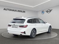 Gebraucht BMW 320e Advantage 204 PS (150 kW) 2022 Alpinweiß uni Kombi