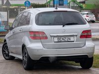 Gebraucht Mercedes B160 95 PS (69 kW) 2010 Silber Van / Kleinbus