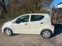 Gebraucht Suzuki Alto Basic 68 PS (50 kW) 2011 Weiß Kleinwagen