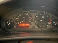 Gebraucht BMW 318 116 PS (85 kW) 1999 Schwarz Cabrio