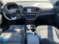 Gebraucht Hyundai Ioniq Trend 88 kW (120 PS) 2018 Phoenix orange / mic Kleinwagen