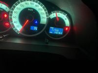 Gebraucht Toyota Corolla Verso Team 129 PS (94 kW) 2008 Silber Van / Kleinbus