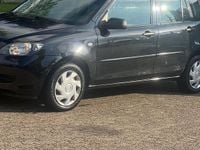 Usado Mazda 2 80 HP (58 kW) 2005 Preto Citadino