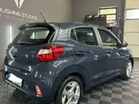 Gebraucht Hyundai i10 Trend 84 PS (61 kW) 2022 Grau Kleinwagen