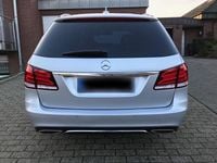 Gebraucht Mercedes E220 Avantgarde 170 PS (125 kW) 2014 Silber Kombi