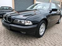 Gebraucht BMW 520 150 PS (110 kW) 2000 Schwarz Kombi