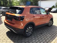 Gebraucht VW T-Cross Active 95 PS (69 kW) 2022 Energetic orange metallic SUV