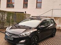 Gebraucht Hyundai i30 99 PS (72 kW) 2014 Schwarz Kombi