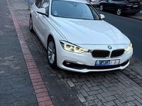 Gebraucht BMW 320 Luxury Line 190 PS (139 kW) 2017 Weiß Kombi